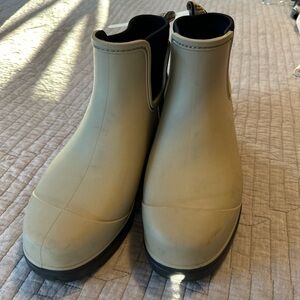 Ugg Droplet Boots